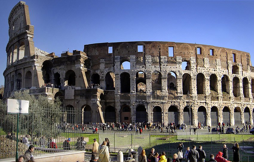 Foto do Coliseu no Post sobre curso de italiano